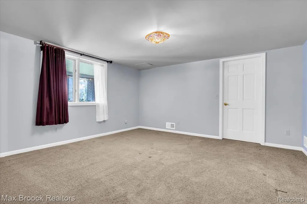11633 Lorenz Way Plymouth Charter Township MI 48170