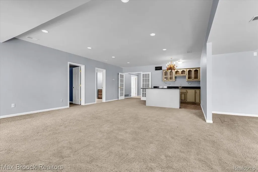 11633 Lorenz Way Plymouth Charter Township MI 48170