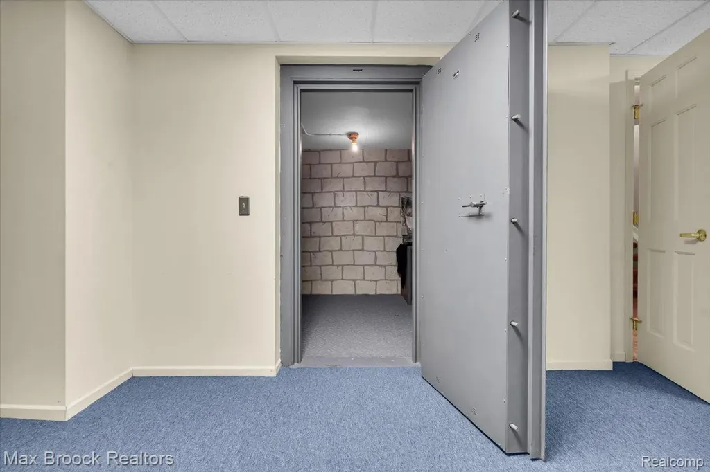 11633 Lorenz Way Plymouth Charter Township MI 48170