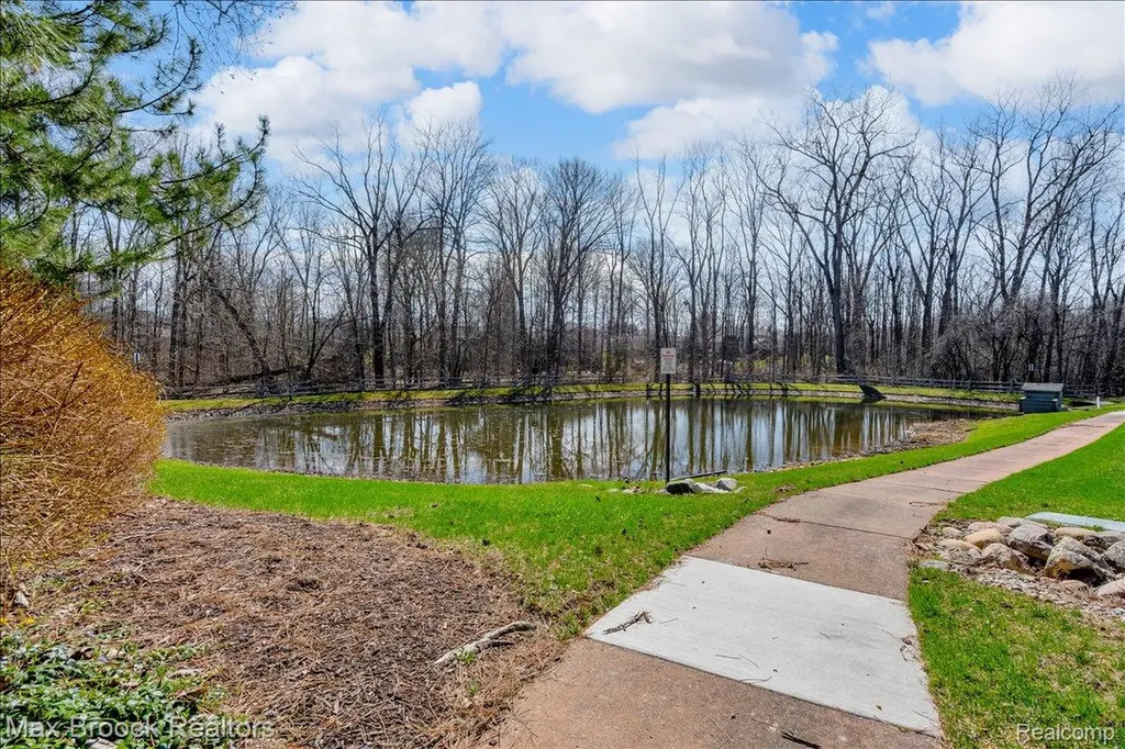11633 Lorenz Way Plymouth Charter Township MI 48170