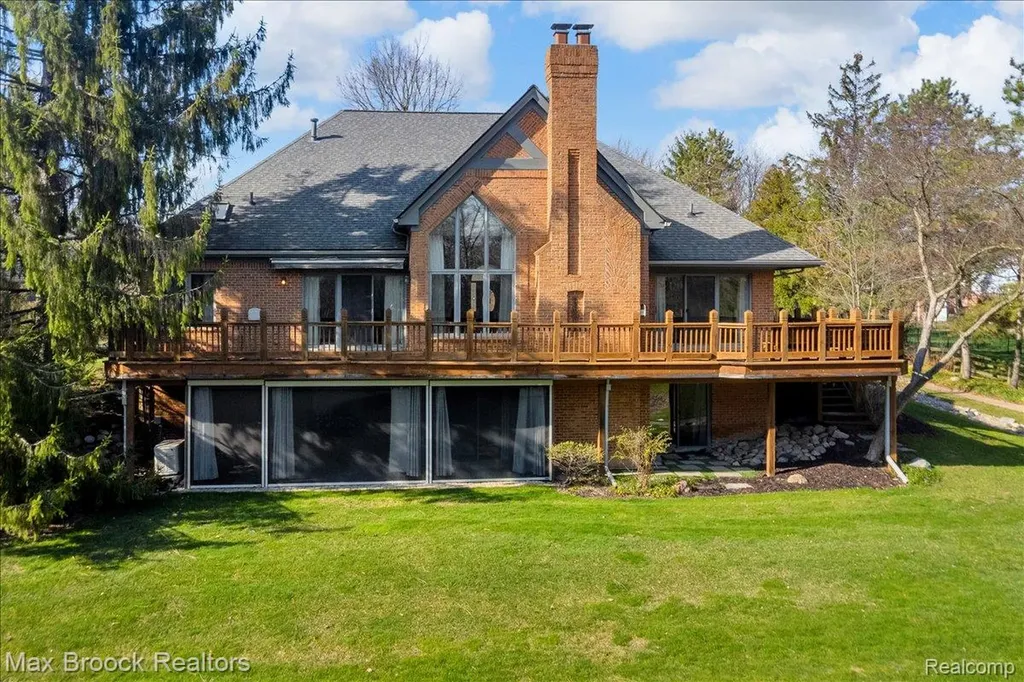 11633 Lorenz Way Plymouth Charter Township MI 48170