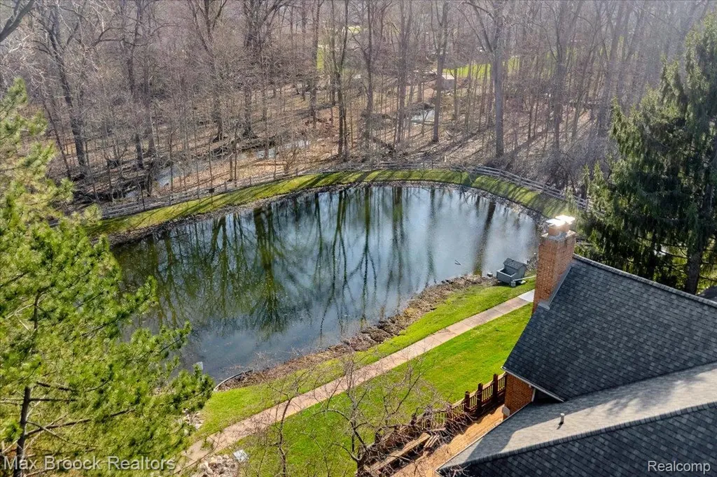 11633 Lorenz Way Plymouth Charter Township MI 48170