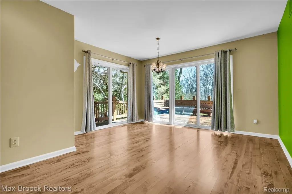 11633 Lorenz Way Plymouth Charter Township MI 48170