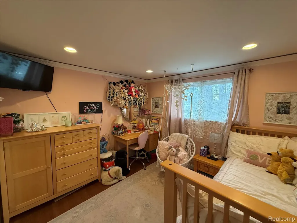 1645 Blairmoor Court Grosse Pointe Woods City MI 48236