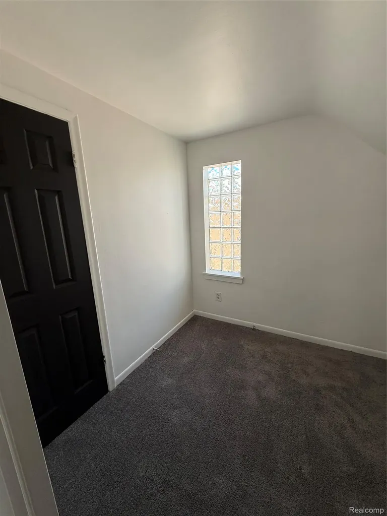 16570 Greenlawn Street Detroit City MI 48221