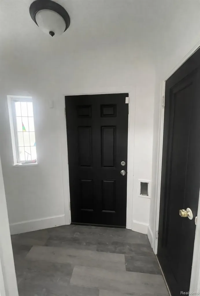 16570 Greenlawn Street Detroit City MI 48221