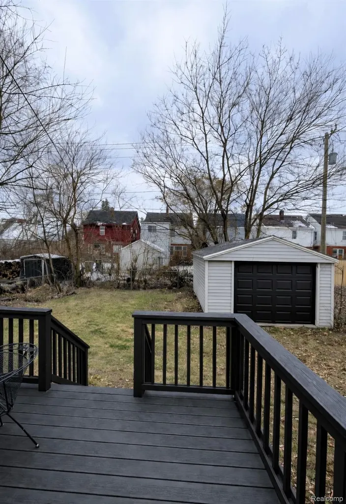 16570 Greenlawn Street Detroit City MI 48221