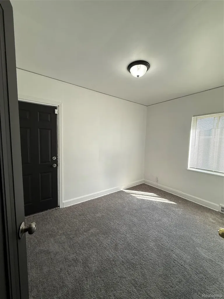 16570 Greenlawn Street Detroit City MI 48221