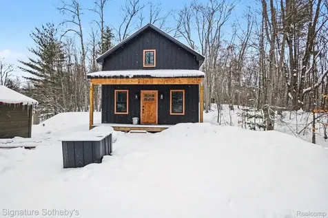 229 Forest Trail Rose Lake Township MI 49655