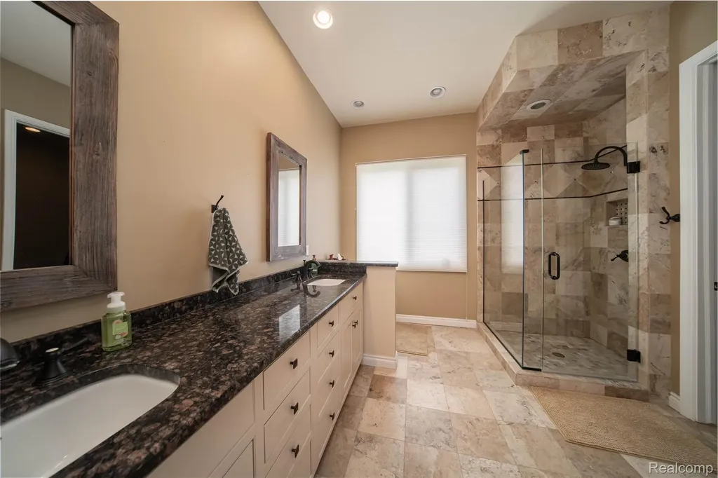67102 Rachael Lane Washington Township MI 48095