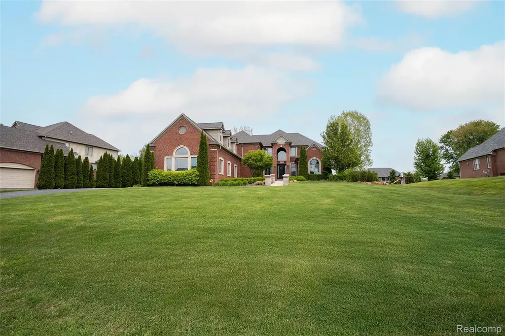 67102 Rachael Lane Washington Township MI 48095