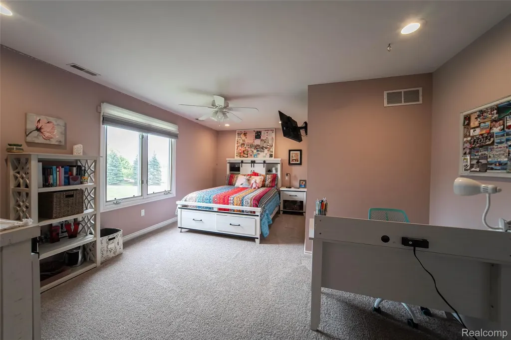 67102 Rachael Lane Washington Township MI 48095