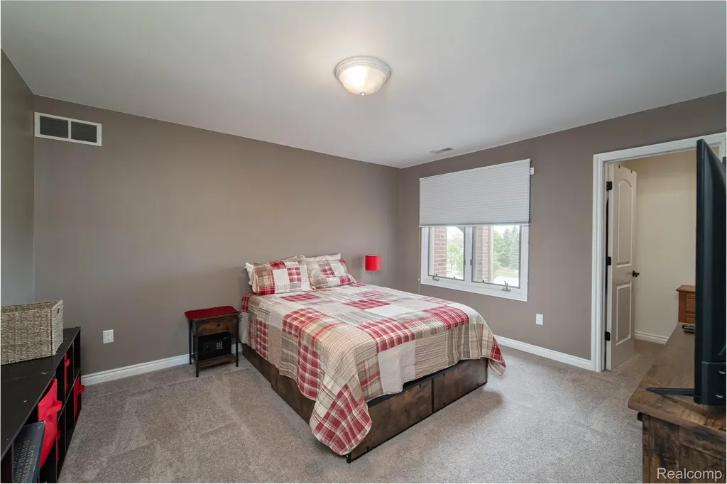 67102 Rachael Lane Washington Township MI 48095