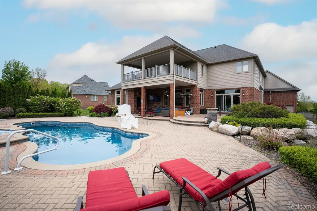 67102 Rachael Lane Washington Township MI 48095