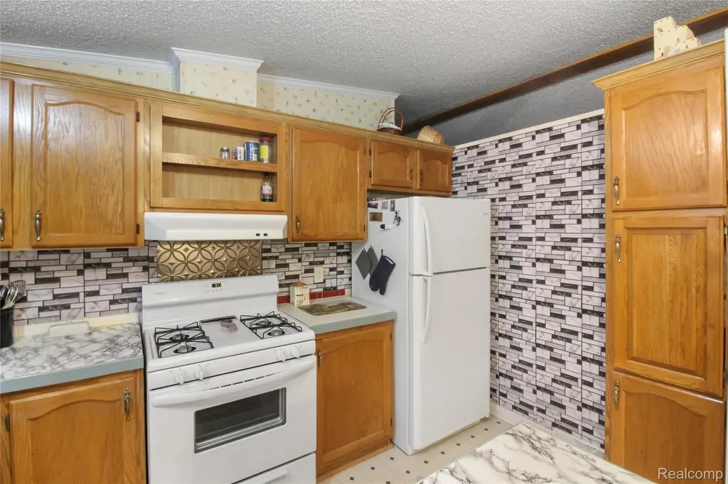 13499 Heritage Street Ash Township MI 48117