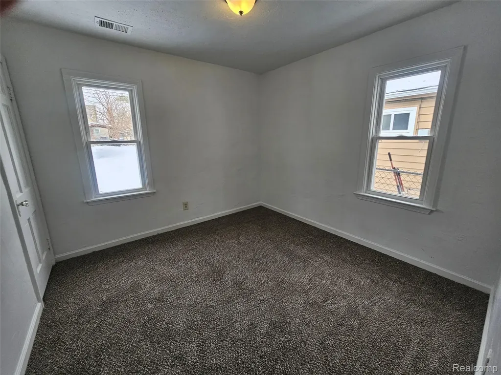 15389 Dixie Redford Charter Township MI 48239