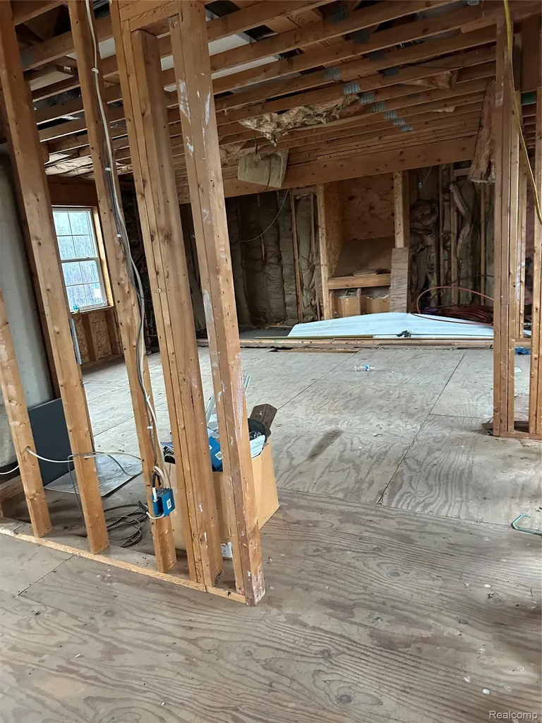 1920 Lakeside Erie Township MI 48133
