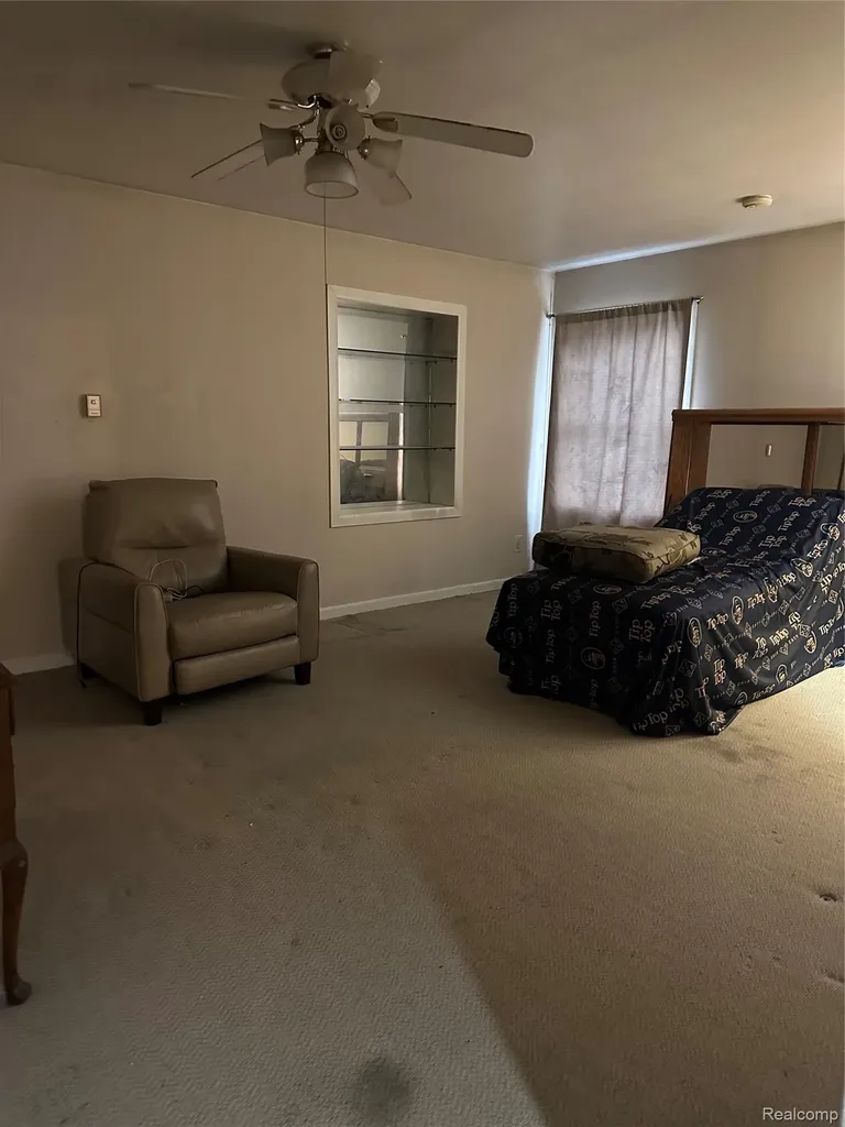 1920 Lakeside Erie Township MI 48133