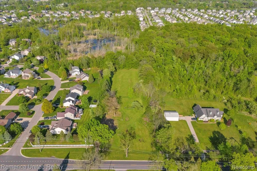 25100 Martindale Road Lyon Charter Township MI 48178