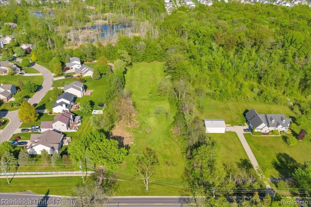 25100 Martindale Road Lyon Charter Township MI 48178