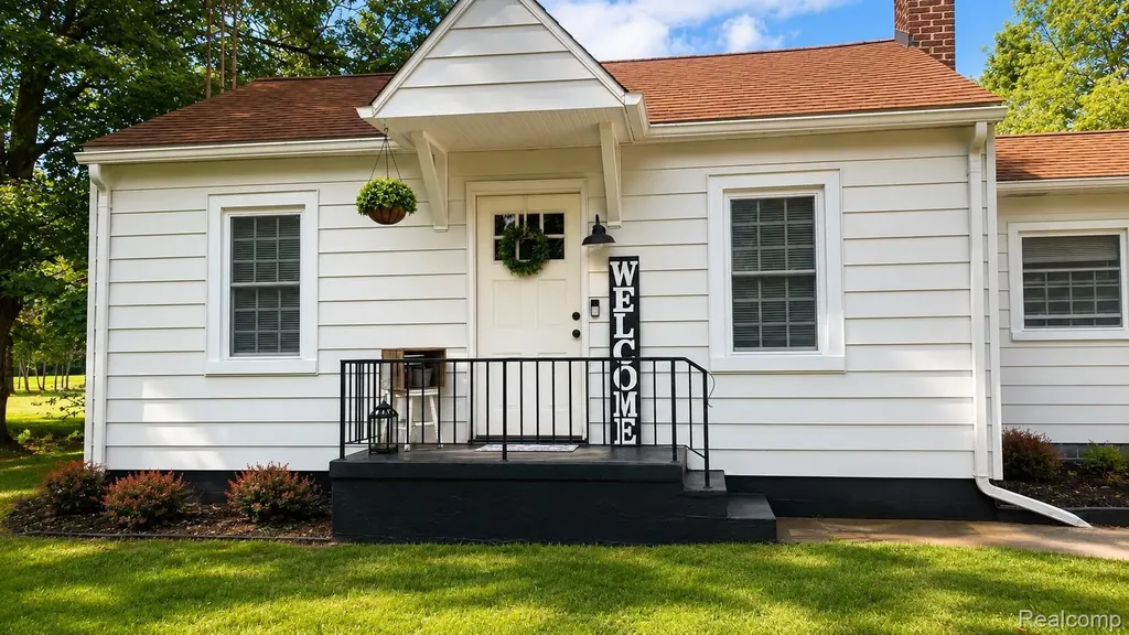 3030 W Newark Road Lapeer City MI 48446