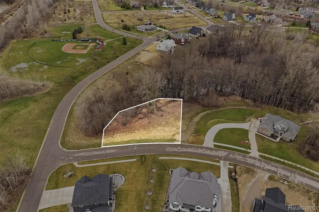 4336 Mccormick Drive Fenton Charter Township MI 48451