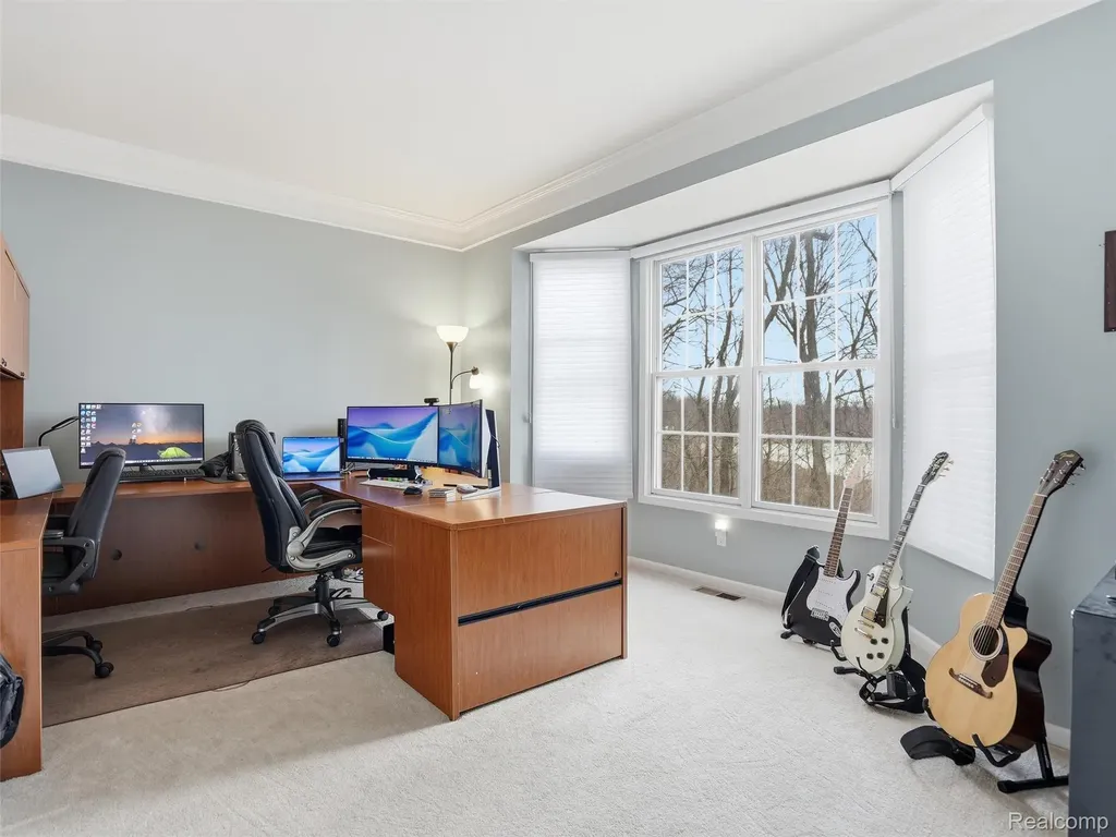 3235 Woodview Circle Orion Charter Township MI 48362