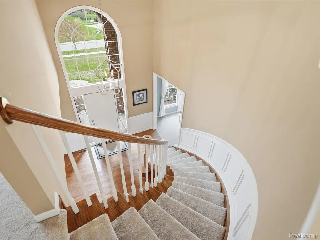 3235 Woodview Circle Orion Charter Township MI 48362