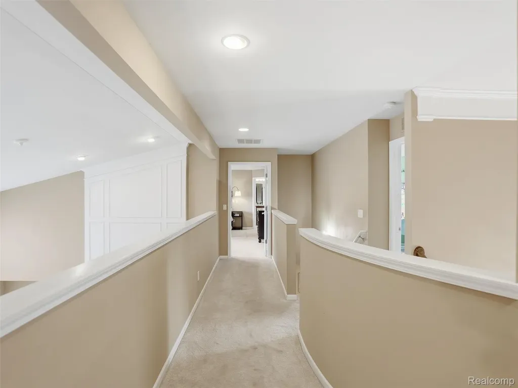 3235 Woodview Circle Orion Charter Township MI 48362