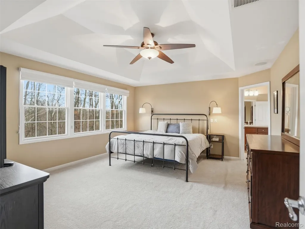 3235 Woodview Circle Orion Charter Township MI 48362