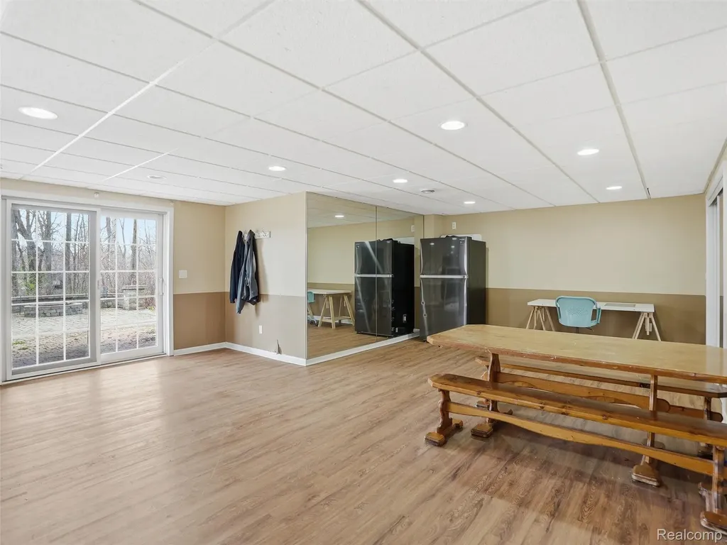 3235 Woodview Circle Orion Charter Township MI 48362