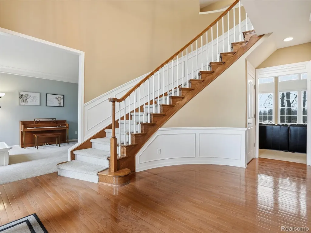 3235 Woodview Circle Orion Charter Township MI 48362