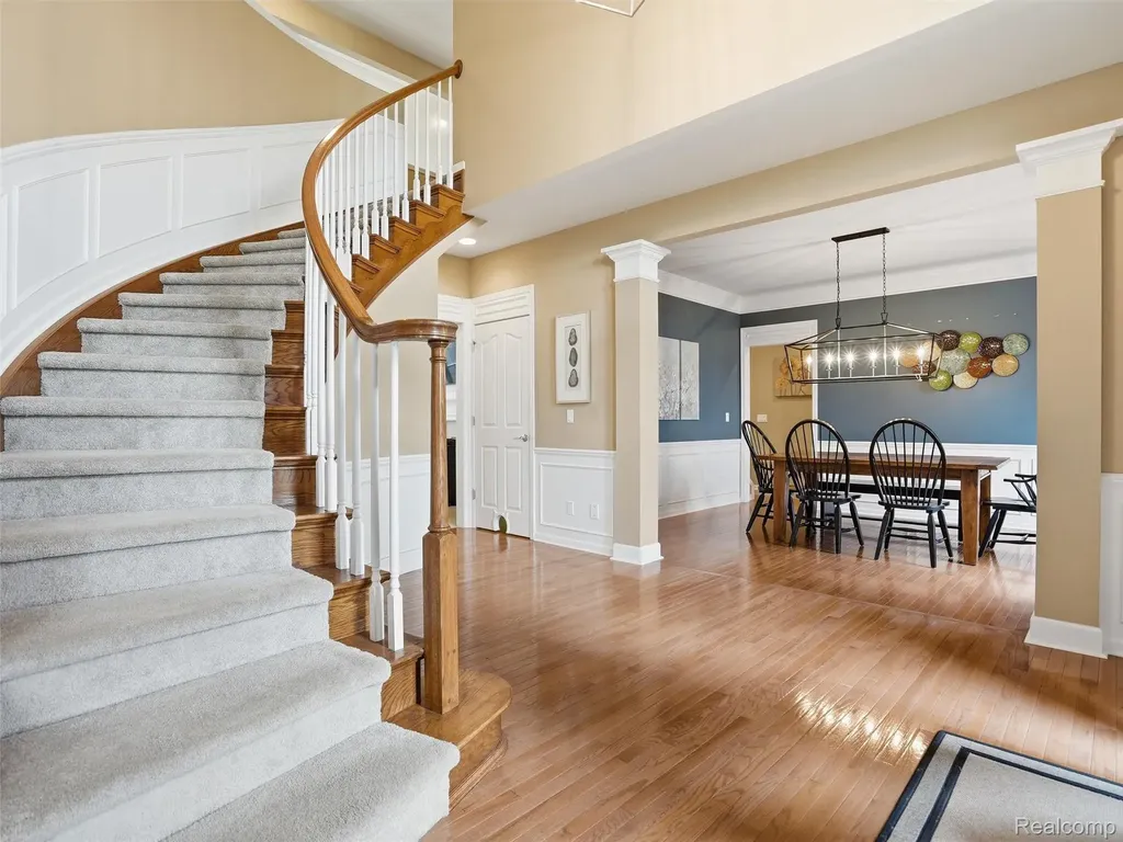 3235 Woodview Circle Orion Charter Township MI 48362