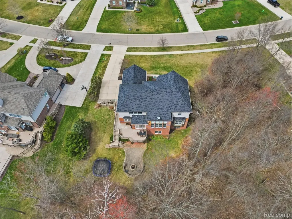 3235 Woodview Circle Orion Charter Township MI 48362