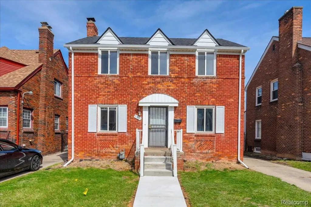 5776 Three Mile Drive Detroit City MI 48224