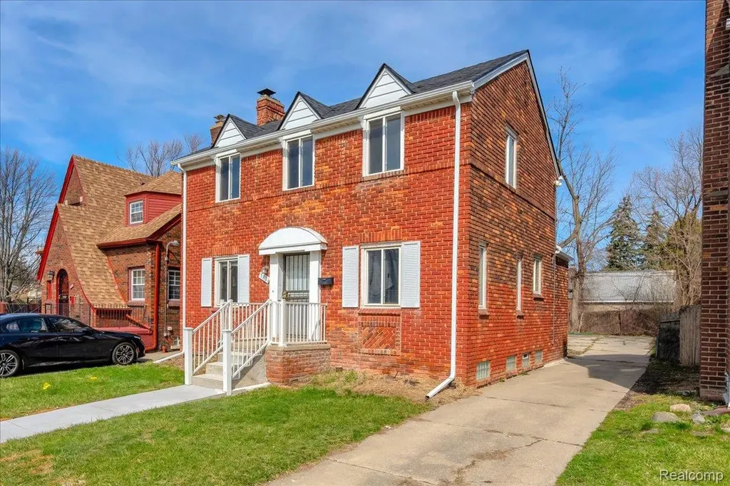 5776 Three Mile Drive Detroit City MI 48224