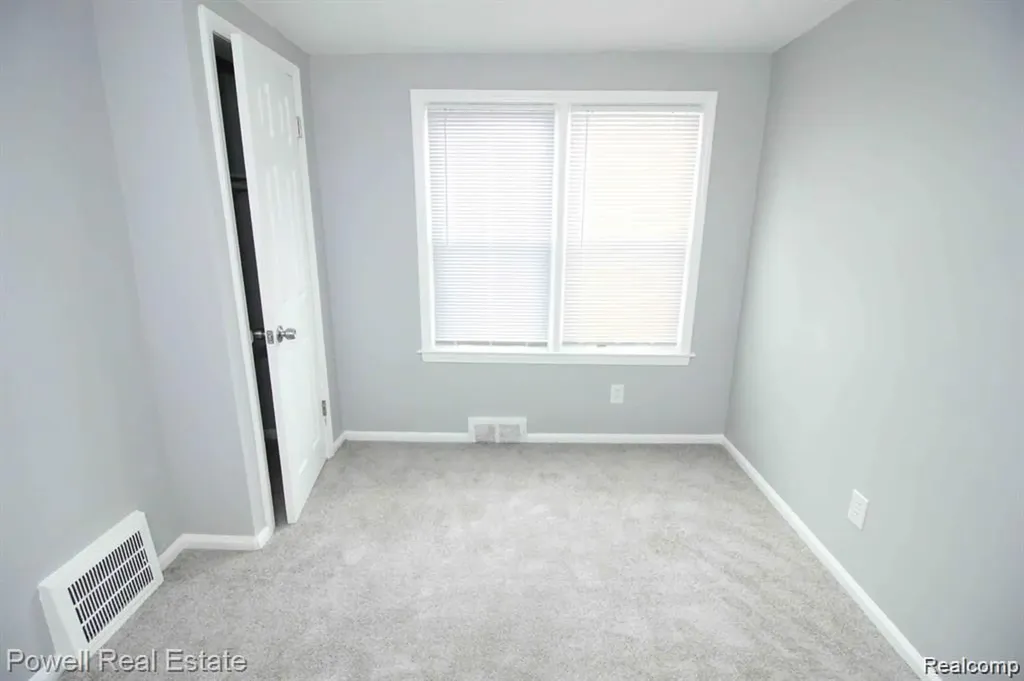 19363 Rosemont Avenue Detroit City MI 48219