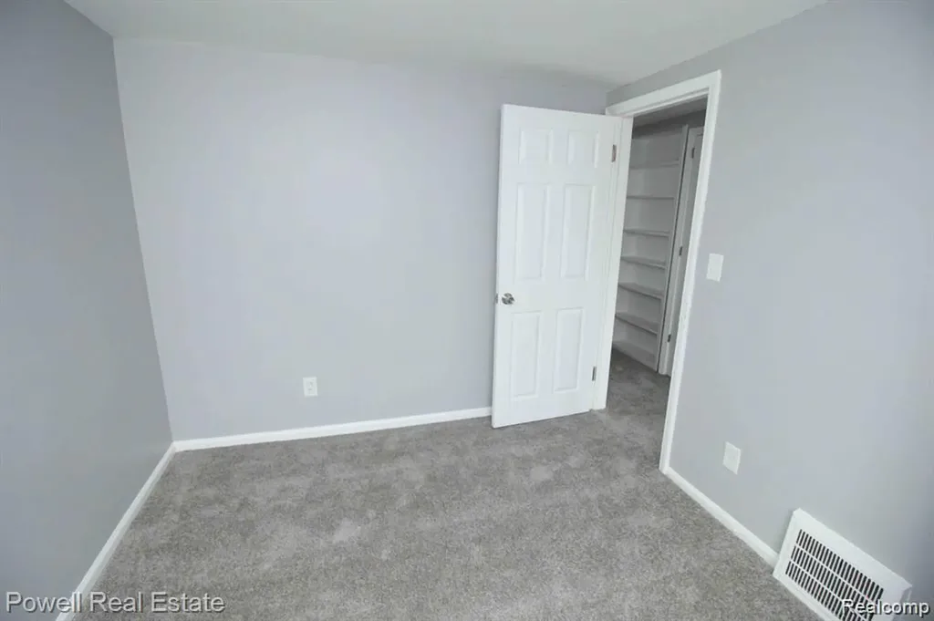 19363 Rosemont Avenue Detroit City MI 48219