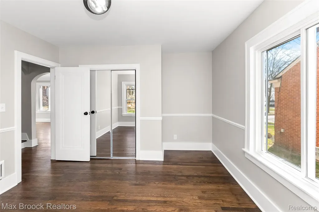 169 Dwight Avenue Pontiac City MI 48341