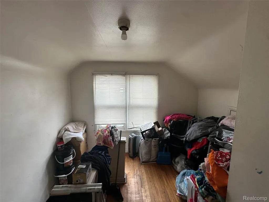 9091 Warwick Street Detroit City MI 48228