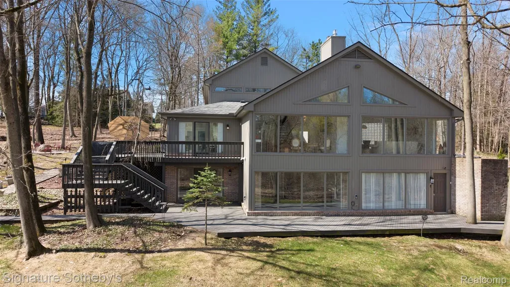 4650A Lahser Road Bloomfield Hills City MI 48302