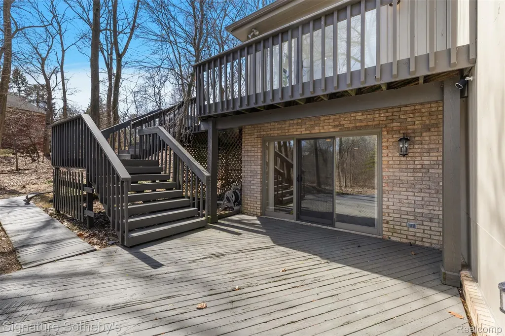 4650A Lahser Road Bloomfield Hills City MI 48302