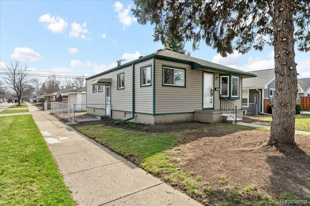 7807 Monroe Boulevard Taylor City MI 48180