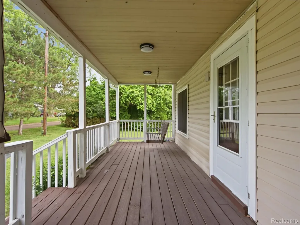 4615 Homesite Drive Orion Charter Township MI 48359