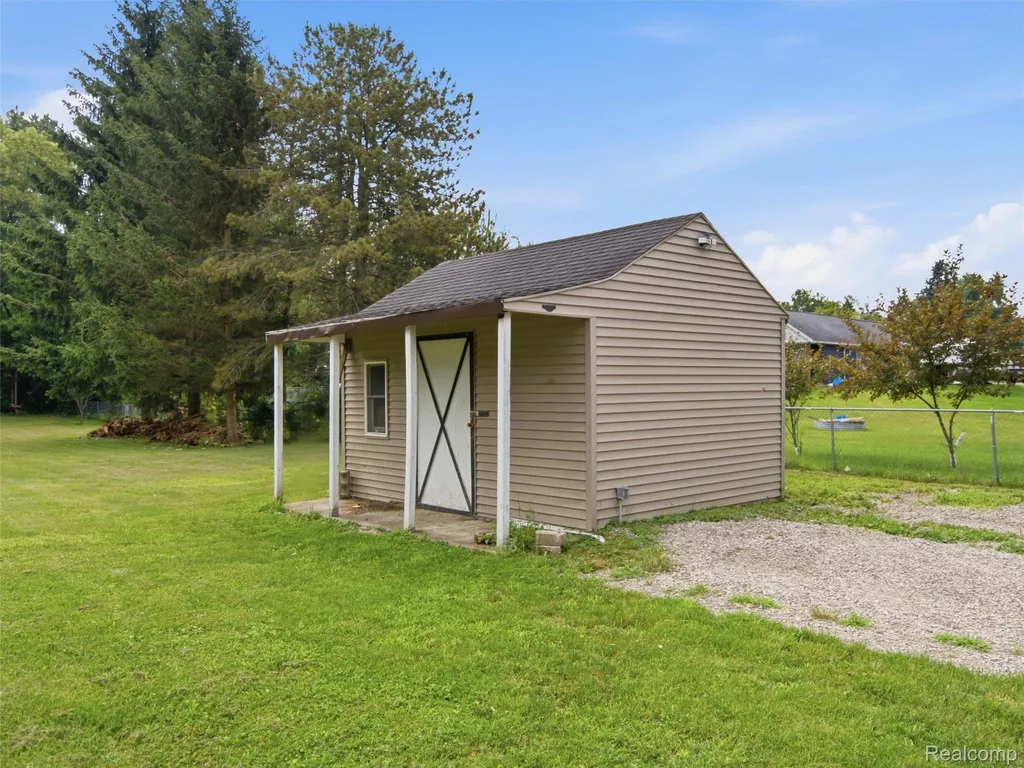 4615 Homesite Drive Orion Charter Township MI 48359