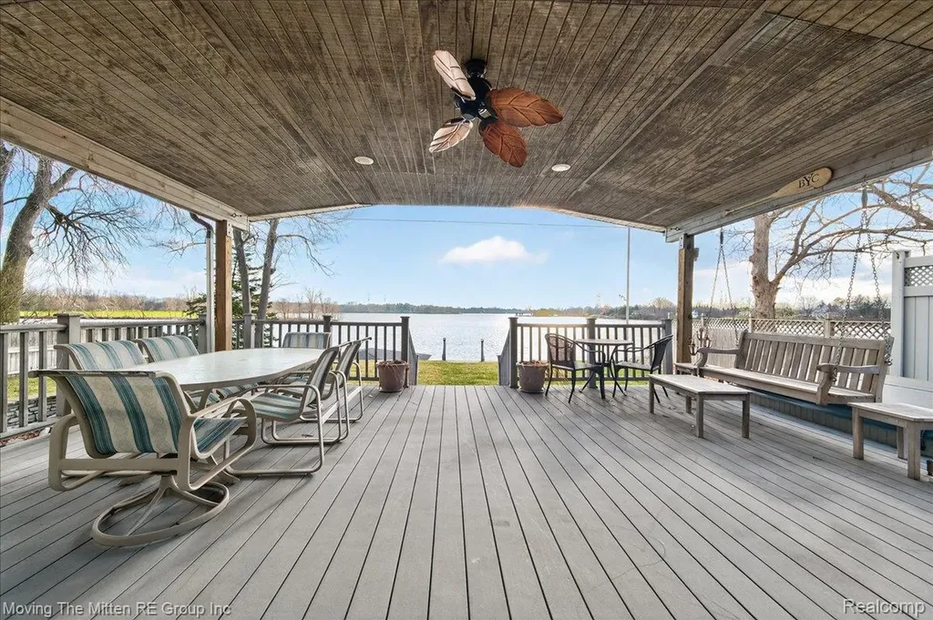 11790 Sunset Lane Van Buren Charter Township MI 48111