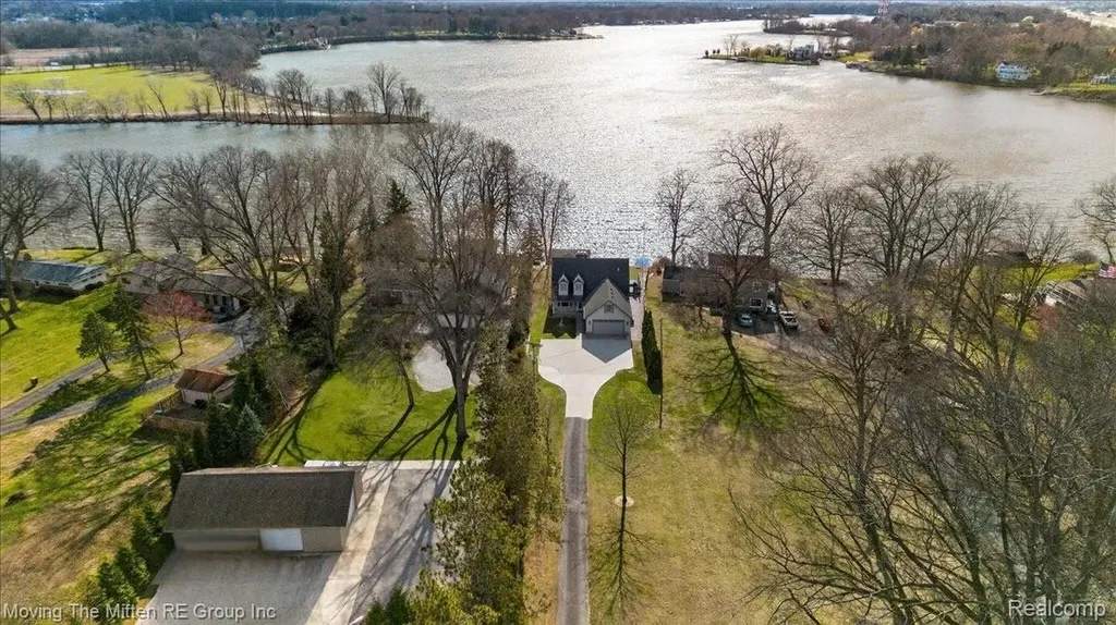 11790 Sunset Lane Van Buren Charter Township MI 48111