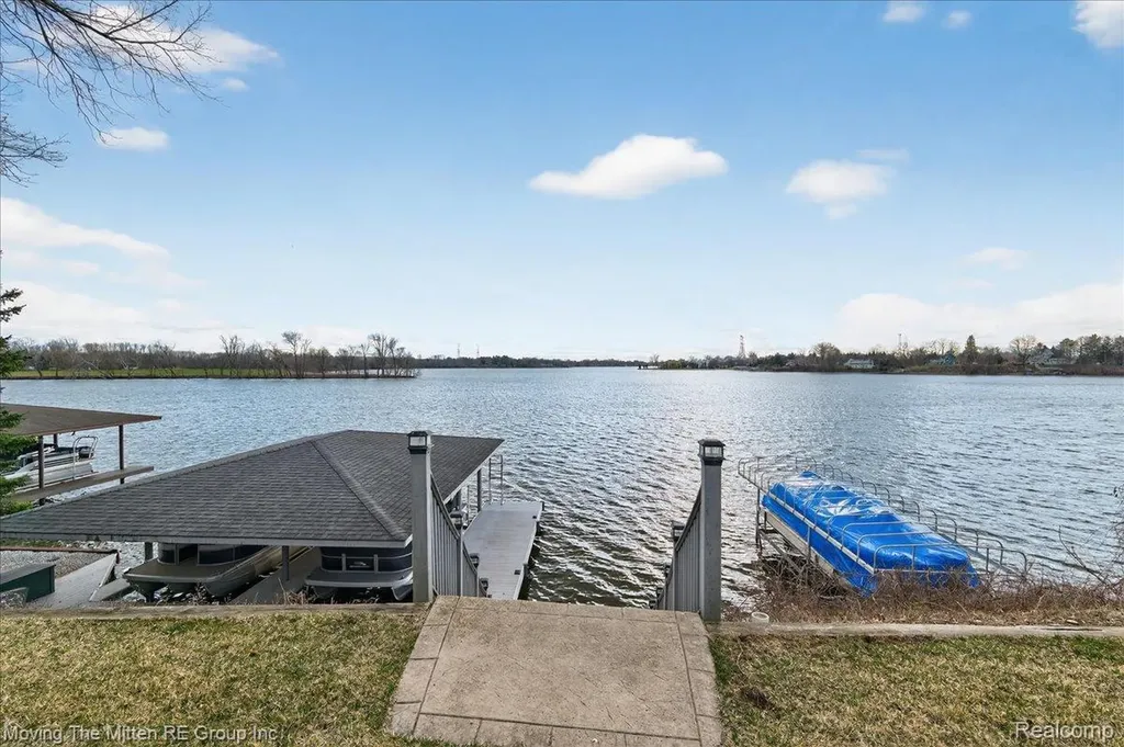 11790 Sunset Lane Van Buren Charter Township MI 48111