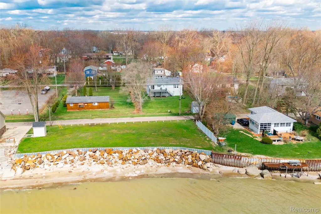 7522 Sovey Drive Estral Beach Village MI 48166