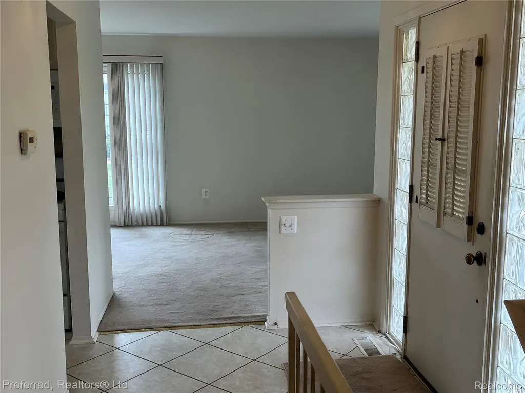 40592 Newport Drive Plymouth Charter Township MI 48170